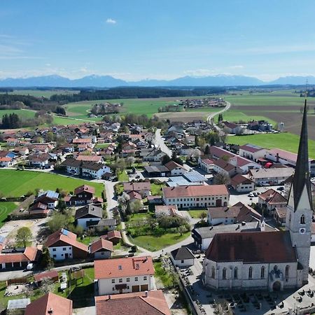 Modernes Loft Vor Den Toren Des Chiemgaus Tacherting Exterior photo